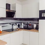 Blue Point 406 Premium Apartmán Kolobřeh